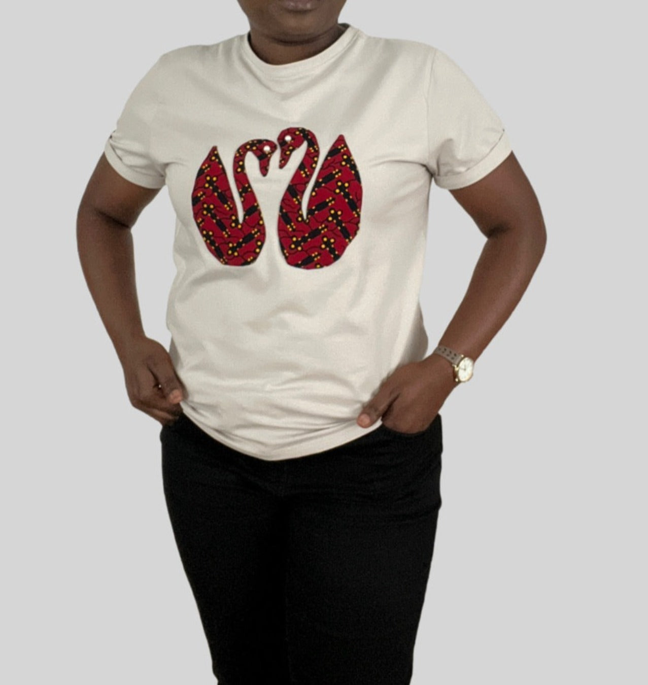 Damen T-Shirt mit Applikation aus Afrikanischen Stoffen 
